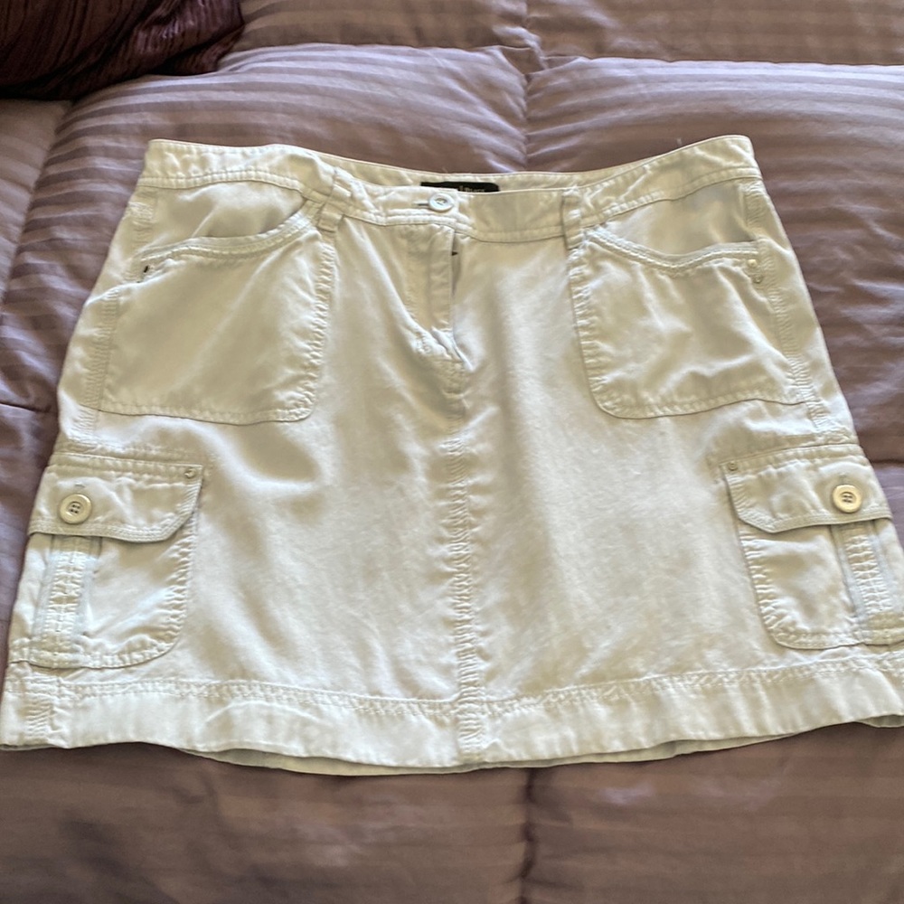 White House Black Market Grey mini skirt